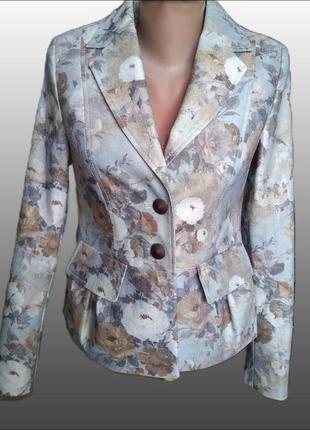 Вишуканий жіночий піджак жакет linea tesini/якісний гобеленовий блейзер/квітковий принт2 фото