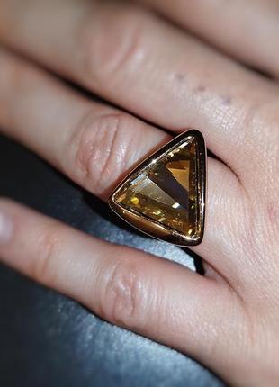 💎 кольцо золотое с камнем большим камень цитрин цвет золото перстень каблучка бижутерия люкс класса4 фото
