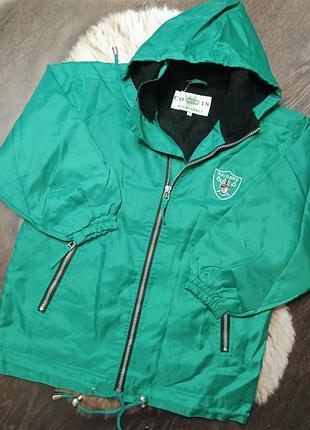 Вітровка з капюшоном який знімається