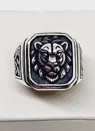 Перстень срібний "лев" 21,5 11,8 г1 фото