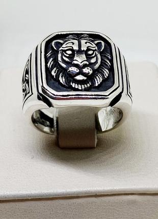 Перстень срібний "лев" 22 12,27 г4 фото