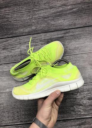 Оригінальні кросівки nike free run