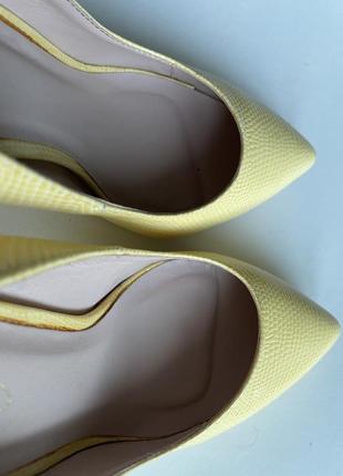 Жовті туфлі6 фото