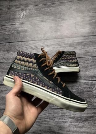 Оригінальні кеди vans of the wall