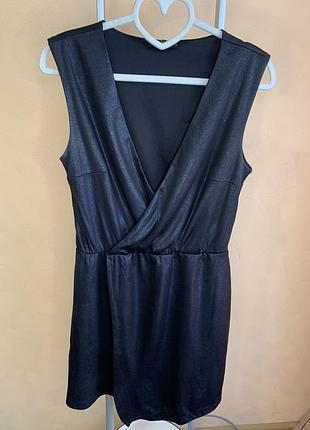 Міні сукня бренду mohito