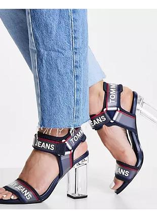 Босоніжки на підборах tommy hilfiger оригінал