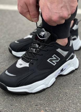 Кросівки new balance чорно-білі