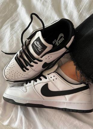 Кроссовки nike sb dunk white black