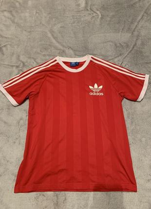 Футболка adidas