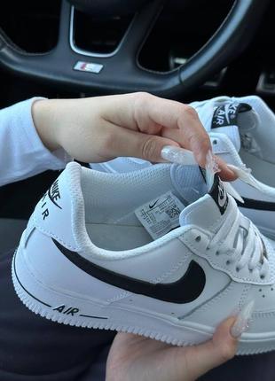 Женские кроссовки nike air force 1 low classic white black premium4 фото