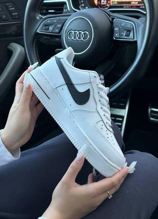 Женские кроссовки nike air force 1 low classic white black premium9 фото