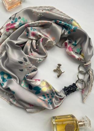 Дизайнерська хустка "сніжний лотос, колекція vip від бренда my scarf, подарунок жінці2 фото