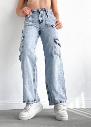 Стильные джинсы ,светлый джинс, карго, с накладными карманами по бокам, размер: 34,36,38,40