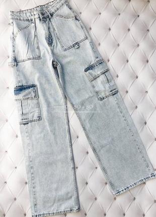 Стильные джинсы ,светлый джинс, карго, с накладными карманами по бокам, размер: 34,36,38,407 фото
