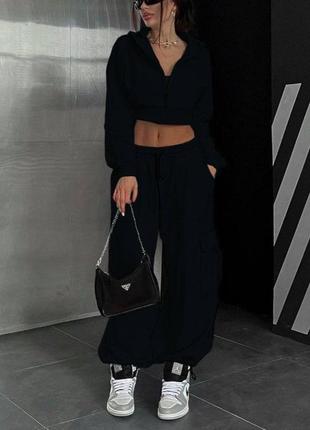 Женский спортивний костюм карго со штанами карго🔥 штаны карго + укороченное зип-худи, серый / чёрный4 фото