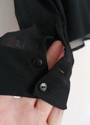Шифонова чорна блузка на одне пчече з довгим рукавом5 фото