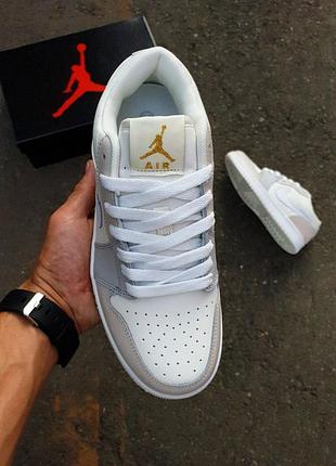 Nike air jordan 1 low
•beige grey• 7