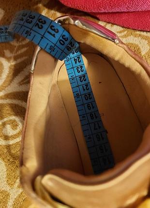 Кроссовки9 фото