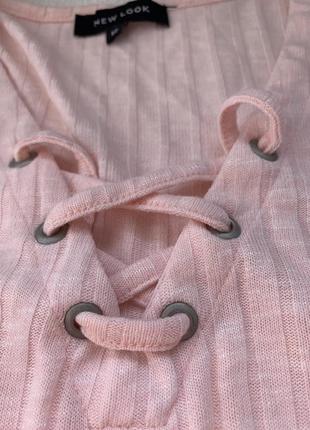 Ніжно рожева футболка зі шнурівкою на грудях від new look6 фото