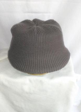 Классная фирменная шапка (kangol )