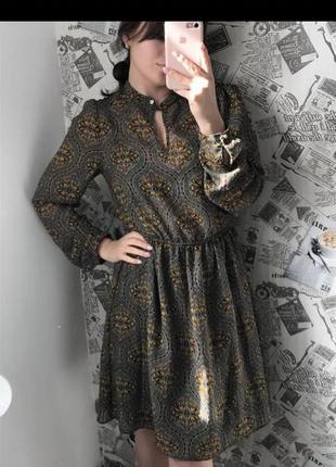 Очень красивое и нарядное платье