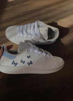 Кеди Двусторонній пуховик adidas adventure