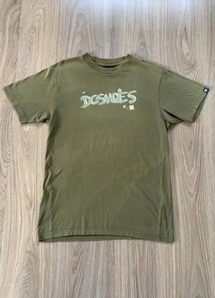 Чоловіча вінтажна футболка з принтом dc shoes