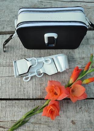 Женская стильная сумка с стиле mark jacobs в стилі марк якобс джейкобс чорна біла2 фото