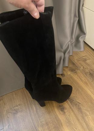 Высокие сапоги демисезонные из натуральной замши.attizzare