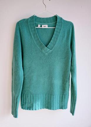 Свитер пуловер с v-образным вырезом1 фото