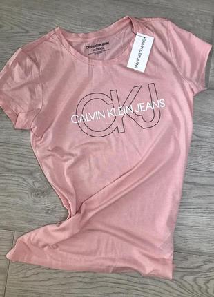 Жіночі футболки calvin klein ps, хs 750 грн1 фото