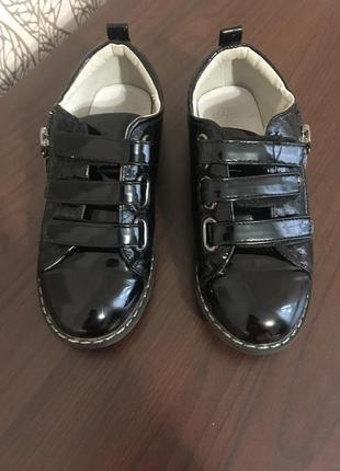 Туфли лакированные