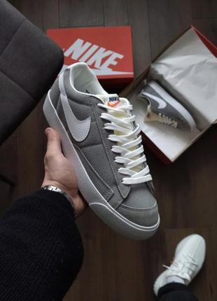 Nike blazer low grey&white