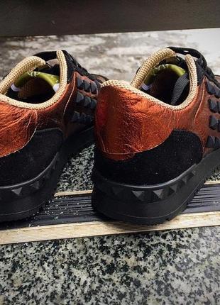 Кожаные бронзовые кроссовки в стиле valentino 35-382 фото