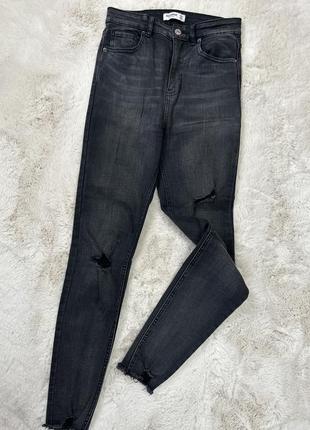 Джинси скіні