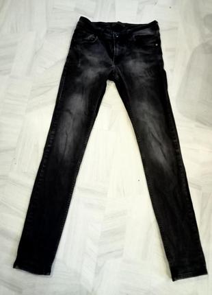 Чоловічі джинси.