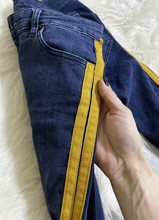 Стильні джинси тренд з лампасами4 фото