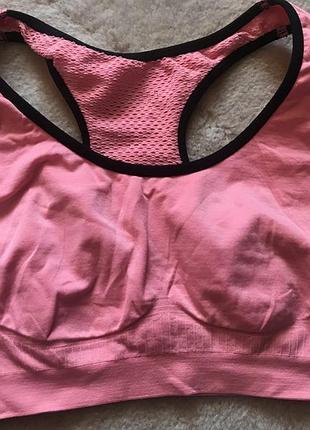 Спортивний топ