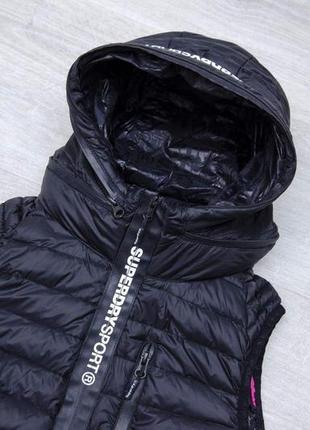 Пуховий жилет superdry sport power down. розмір l9 фото