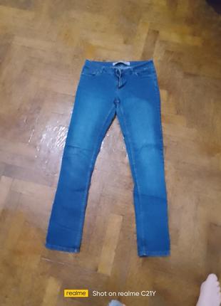 Джинси жіночі