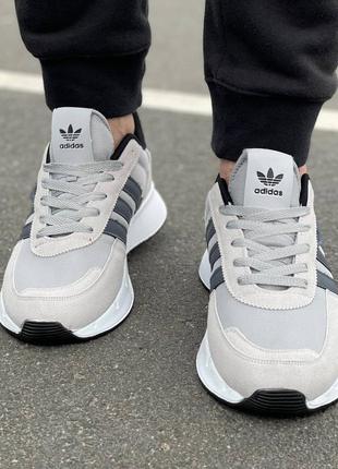 Кроссовки👟 2