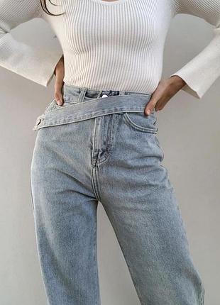 Mom джинси, мом