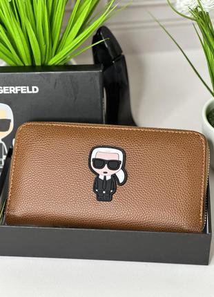 Женский кошелек karl lagerfeld коричневый на молнии клатч