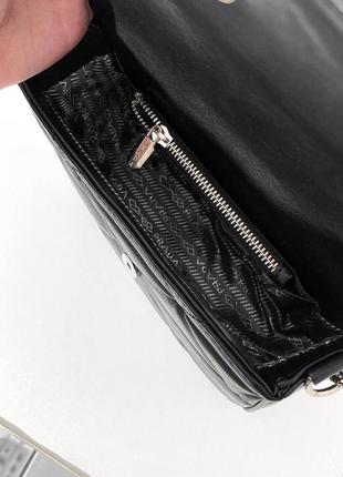 Женская черная стильная сумка prada9 фото