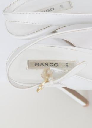 Mango оригинал босоножки лак белые каблук 12см  р.38 (24,5 см)6 фото