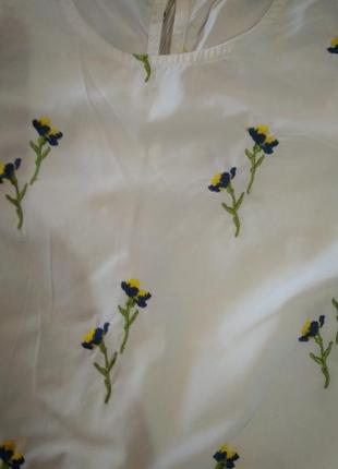 Стильная блузка вышиванка с цветами без дефектов6 фото
