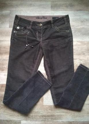 Вельветовые брюки от бренда next темно-коричневого цвета р. 10.1 фото