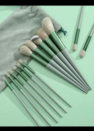 Набор кистей для макияжа