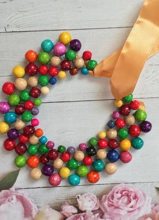 Красивое ожерелье для девочки в патриотических цветах2 фото