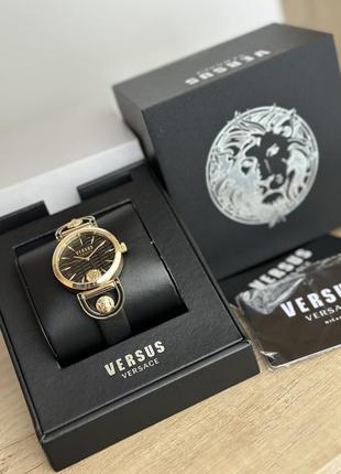 Годинник versus versace1 фото